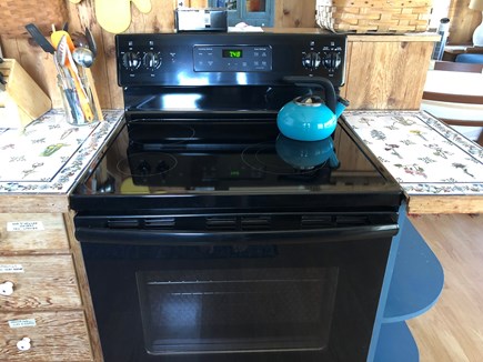 Wellfleet Cape Cod vacation rental - New Stove!