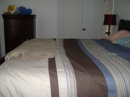 Hyannis Cape Cod vacation rental - Upstairs king again.....