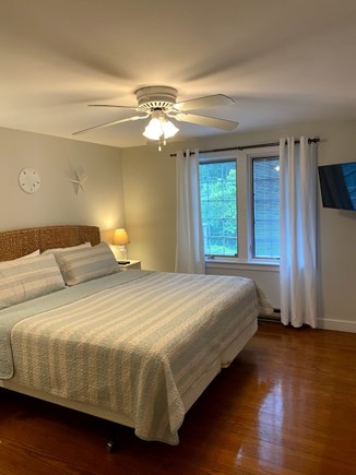 East Brewster Cape Cod vacation rental - Spacious MBR-KING-TV with new bedding