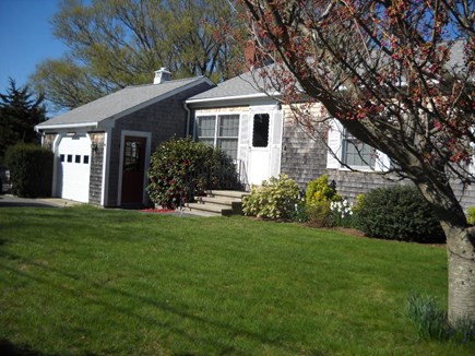 Brewster Cape Cod vacation rental - Front yard of charming traditional Cape Cod style home