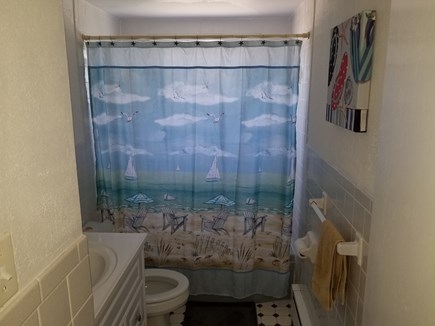 Hyannis Cape Cod vacation rental - Main Bathroom