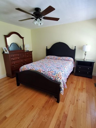 Wellfleet Cape Cod vacation rental - Queen Bedroom # 1