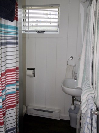 Truro Cape Cod vacation rental - Bathroom 2