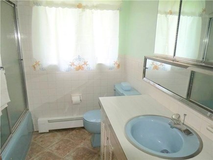 Eastham Cape Cod vacation rental - Bathroom