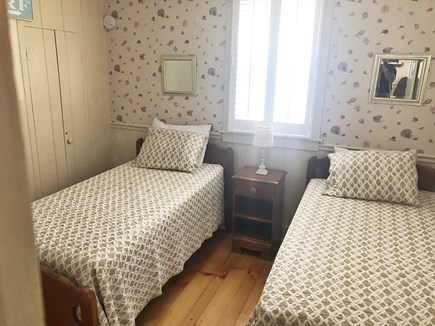 Dennis Port Cape Cod vacation rental - Guest bedroom with twin beds