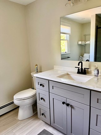 South Chatham Cape Cod vacation rental - Second floor brand new full bath