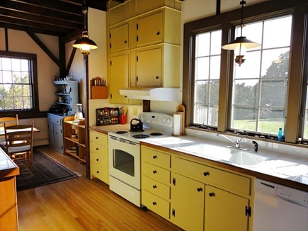 East Orleans Pochet Associatio Cape Cod vacation rental - Bright kitchen