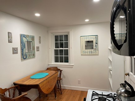 Near Coast Guard Beach Eastham Cape Cod vacation rental - Kitchen Table