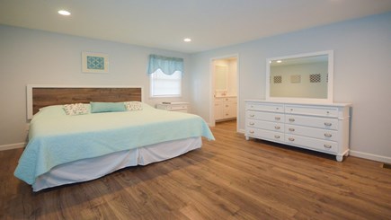 Popponesset, New Seabury, Mashpee, Poppy Cape Cod vacation rental - BR#1: Master King Ensuite. Comfy Memory Foam Bed, Full Bath