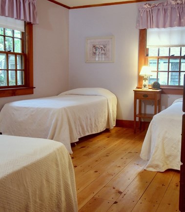 Dennis Port Cape Cod vacation rental - Bedroom with 3 twin beds, linens included.