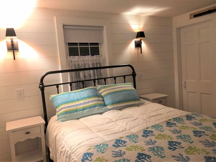 Dennis Port Cape Cod vacation rental - Queen bedroom, sheets and bath towels included