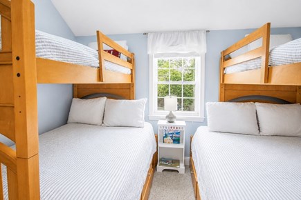 Dennis, Mayflower Beach Cape Cod vacation rental - Bunk roomo with loft.