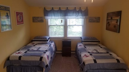 Eastham Cape Cod vacation rental - Twin beds in same room with queen