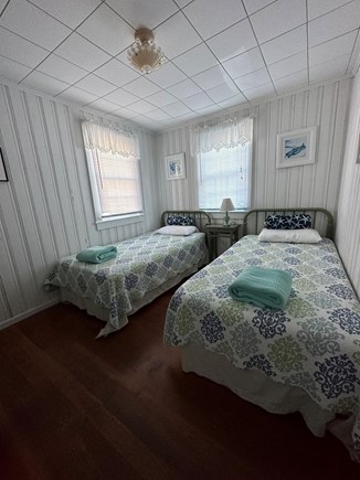 Dennisport Cape Cod vacation rental - Twin Bedroom