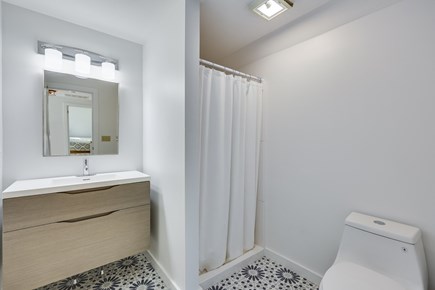 Brewster Cape Cod vacation rental - Upper Level Bath Room