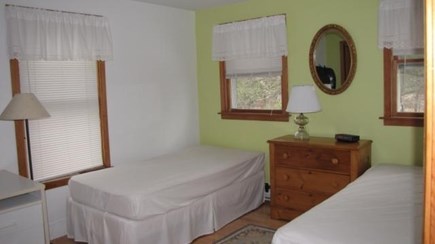 Truro Cape Cod vacation rental - Bedroom with twin beds