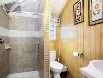 falmouth Cape Cod vacation rental - Bathroom