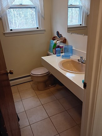 Wellfleet Cape Cod vacation rental - Downstairs bathroom