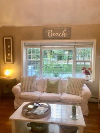 Cotuit /Mashpee line south of  Cape Cod vacation rental - Bright and Sunny, cozy sitting area