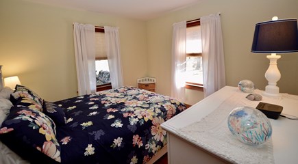 Brewster Cape Cod vacation rental - Queen room - cozy and bright