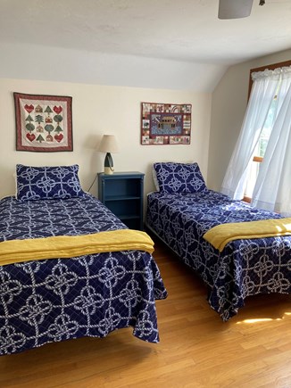 Eastham, walk to Great Pond Cape Cod vacation rental - Twin beds on 2nd floor with double bed overlook side yard