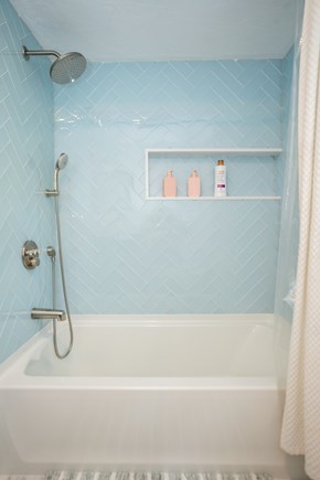 Harwich Cape Cod vacation rental - Beautiful glass tile and grohe fixtures for this 2nd floor tub