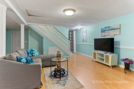 Brewster Cape Cod vacation rental - Lower level living room