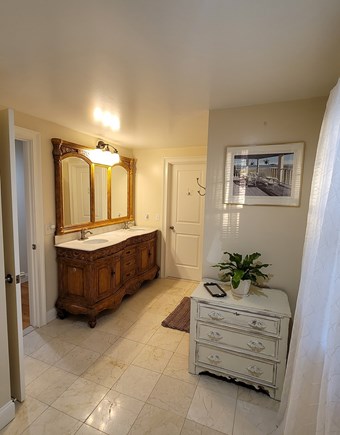 Brewster Cape Cod vacation rental - Second floor full bath with shower/tub and double sinks