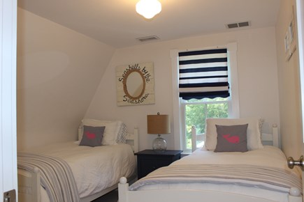 Centerville Cape Cod vacation rental - Twin bedroom