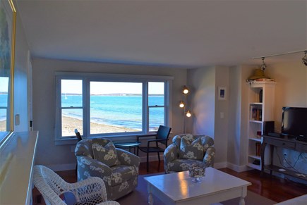 Hyannis, Kalmus Beach Cape Cod vacation rental - Living Room