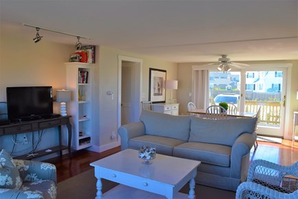 Hyannis, Kalmus Beach Cape Cod vacation rental - Comfortable Living Room
