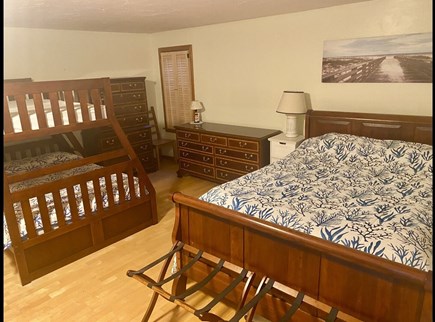 Chatham Cape Cod vacation rental - Bedrm w. En-suite bath King Bed & Set of Bunks Full / Twin