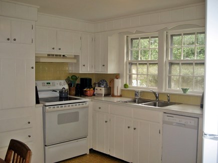 South Harwich Cape Cod vacation rental - Kitchen -Dishwasher, Electric Appliances