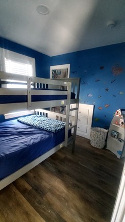 South yarmouth Cape Cod vacation rental - New fur 2025 season- full over full wood bunk bed