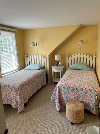 Chatham Cape Cod vacation rental - Upstairs twin bedroom