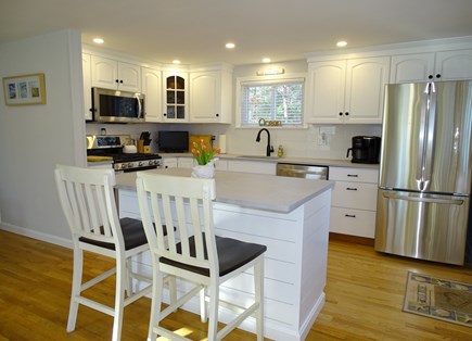 Falmouth, Teaticket Cape Cod vacation rental - Newly updated kitchen