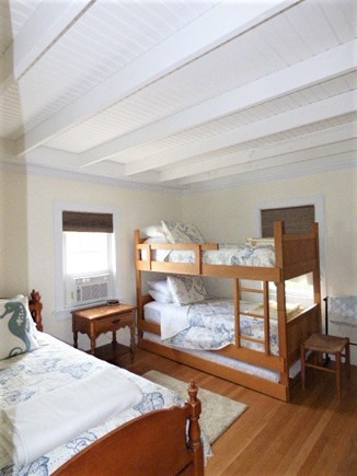Dennis, East Dennnis Cape Cod vacation rental - Bedroom with twin Bunks and a single