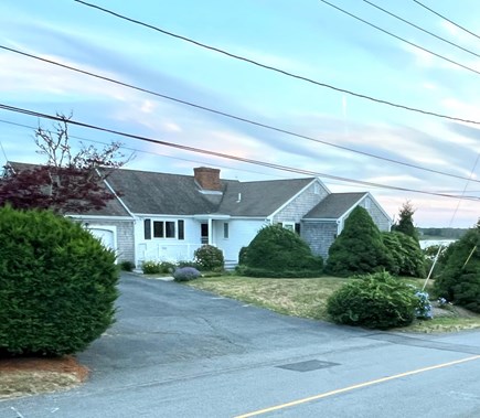 Chatham Cape Cod vacation rental - In-town location for easy walk to shops, restaurants, and beach