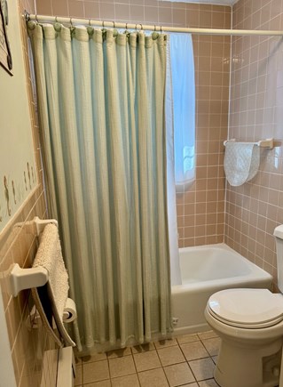 Orleans Cape Cod vacation rental - Bathroom