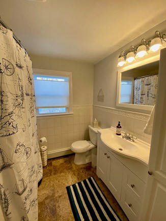 Hyannis Cape Cod vacation rental - Bathroom