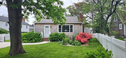 Dennis Cape Cod vacation rental - Front yard