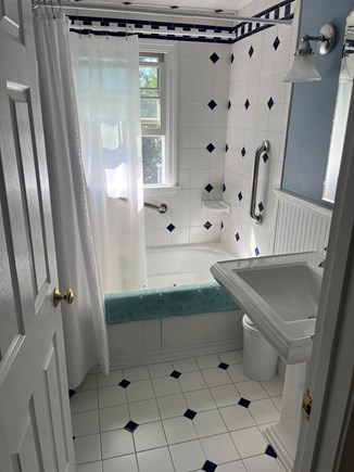 N. Eastham Cape Cod vacation rental - Upstairs Bathroom