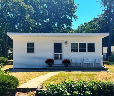 Dennis Cape Cod vacation rental - Darling cottage just a stroll to Mayflower Beach
