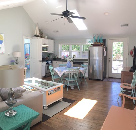Harwich Port Cape Cod vacation rental - Kitchen family room