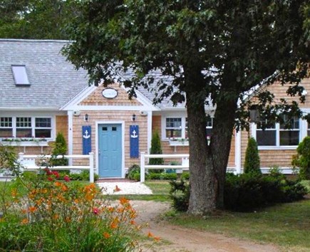 Harwich Port Cape Cod vacation rental - Front of the house