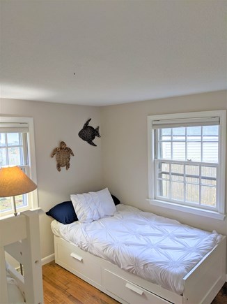 Falmouth, Teaticket Cape Cod vacation rental - First floor bedroom, bunk beds + TRUNDLE