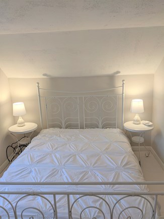 Falmouth, Teaticket Cape Cod vacation rental - Upstairs queen bedroom