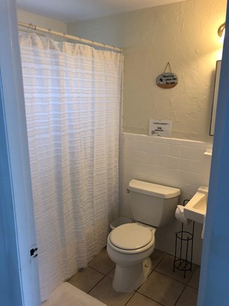 West Dennis Cape Cod vacation rental - Bathroom