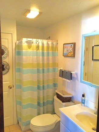 Plymouth, White Horse Beach MA vacation rental - Second floor bathroom full bath