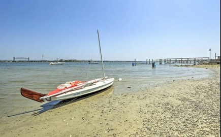 Onset MA vacation rental - 3 min walk to Local beach with gorgeous view of Buzzard's Bay.